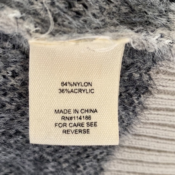 Retrology Animal Print button down Cardigan Sweater Womens soft cozy winter Sz M - Picture 5 of 8